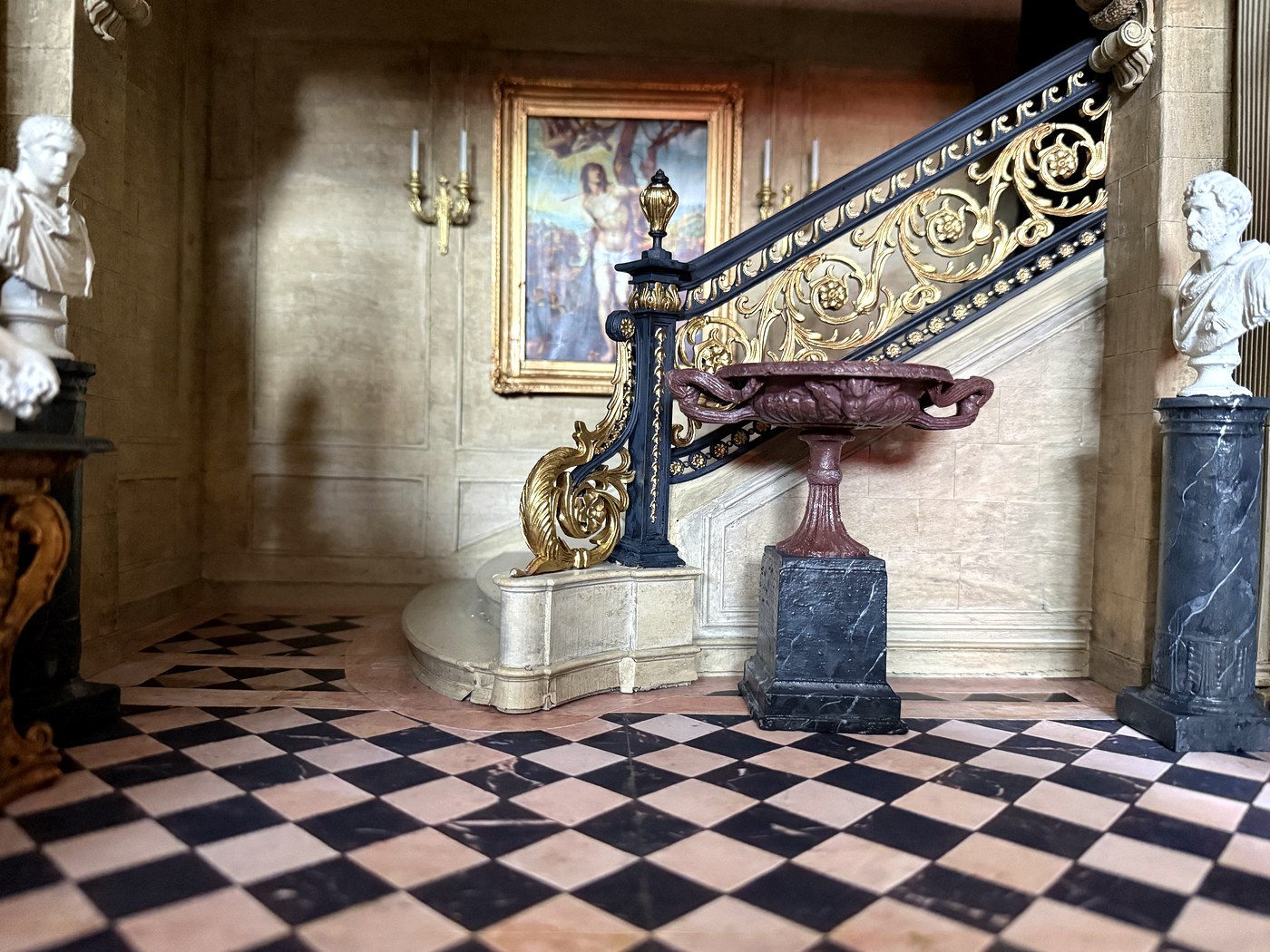 Entrance hall gilt console table with reclining figure sculpture — 1:12 scale miniature